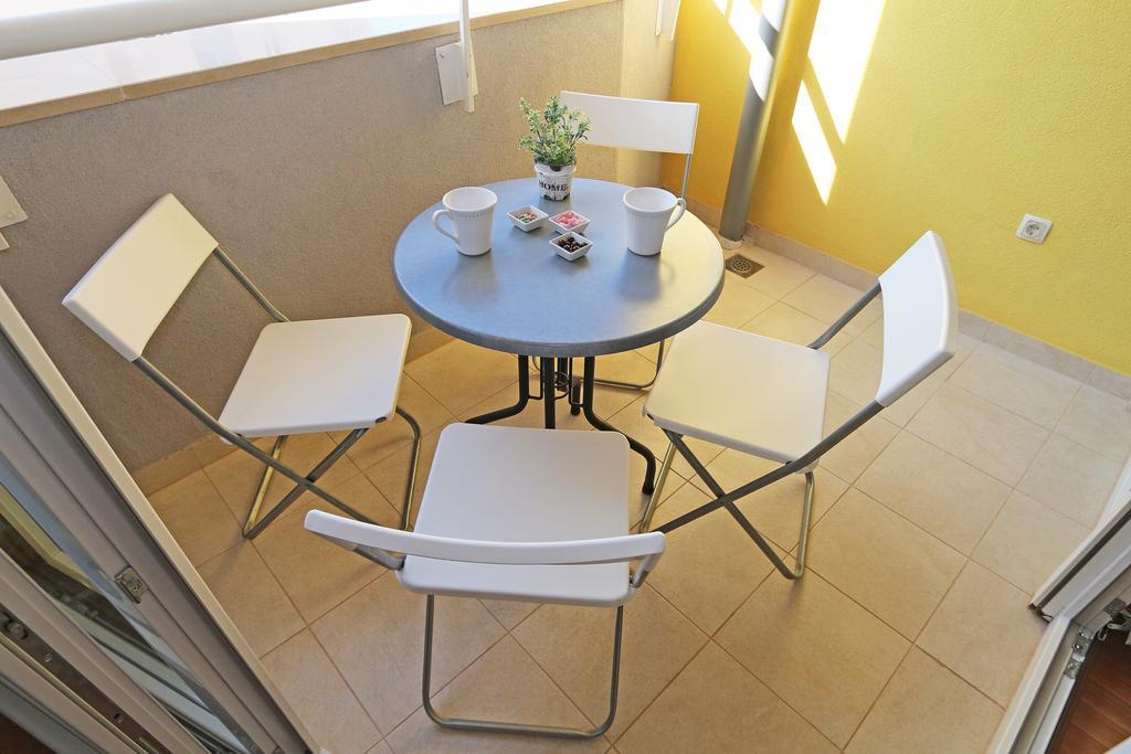 Antonijas Sunny Apartment Makarska Extérieur photo