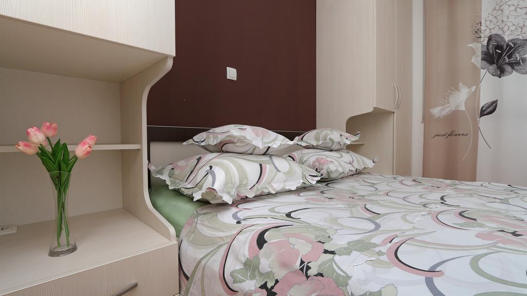 Antonijas Sunny Apartment Makarska Extérieur photo
