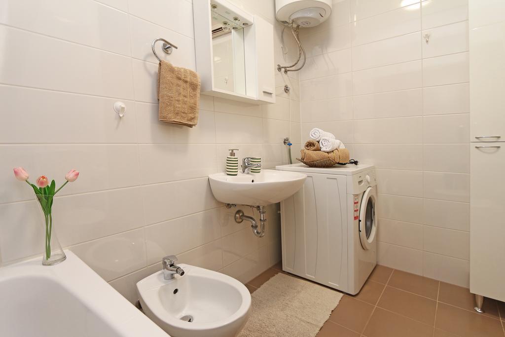 Antonijas Sunny Apartment Makarska Extérieur photo