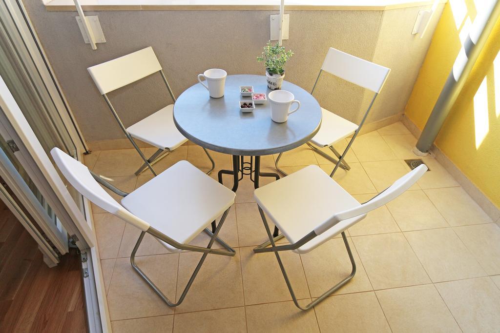 Antonijas Sunny Apartment Makarska Extérieur photo