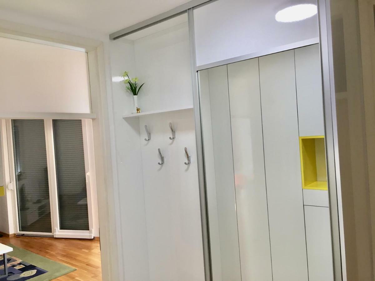 Antonijas Sunny Apartment Makarska Extérieur photo